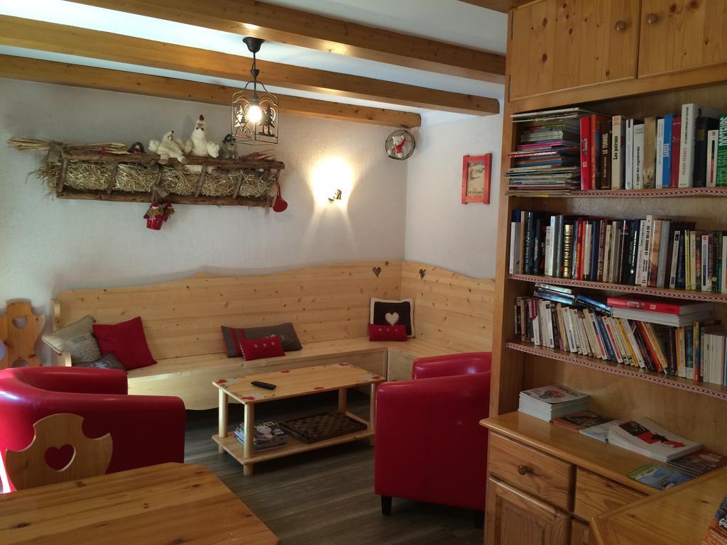 קומבלו Hotel Les Granits מראה חיצוני תמונה