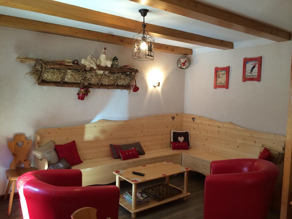 קומבלו Hotel Les Granits מראה חיצוני תמונה